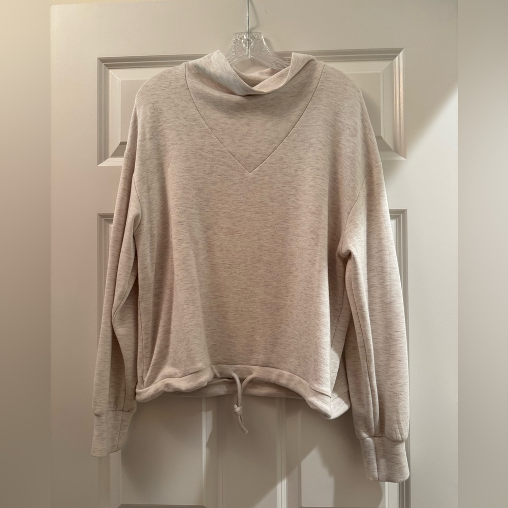 Super cute THML sweater top Size Small